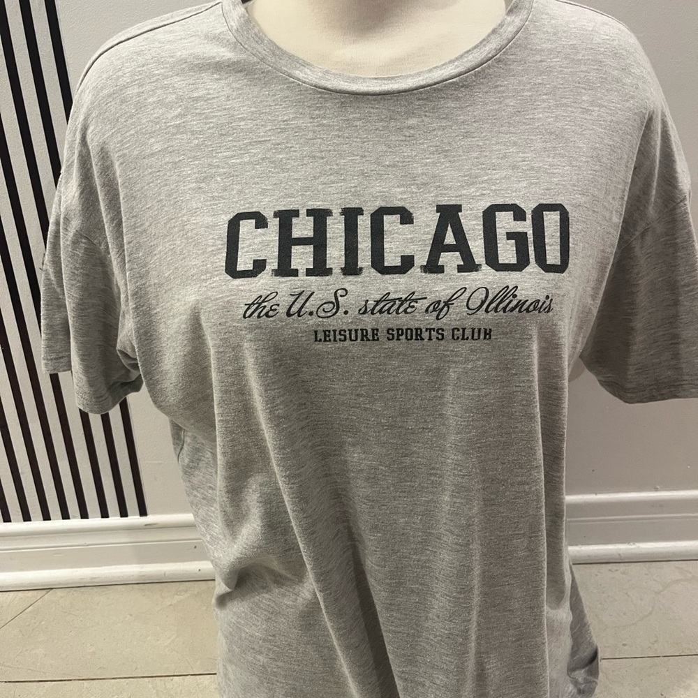 Gray Chicago Graphic T-Shirt